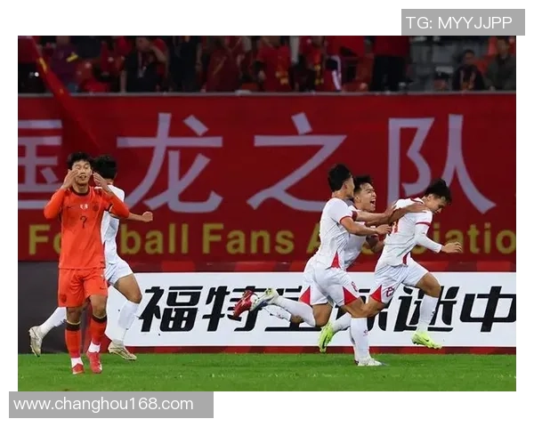 足球明星归国遭枪杀引发社会热议与安全隐忧 足球明星归国遭枪杀引发社会热议与安全隐忧